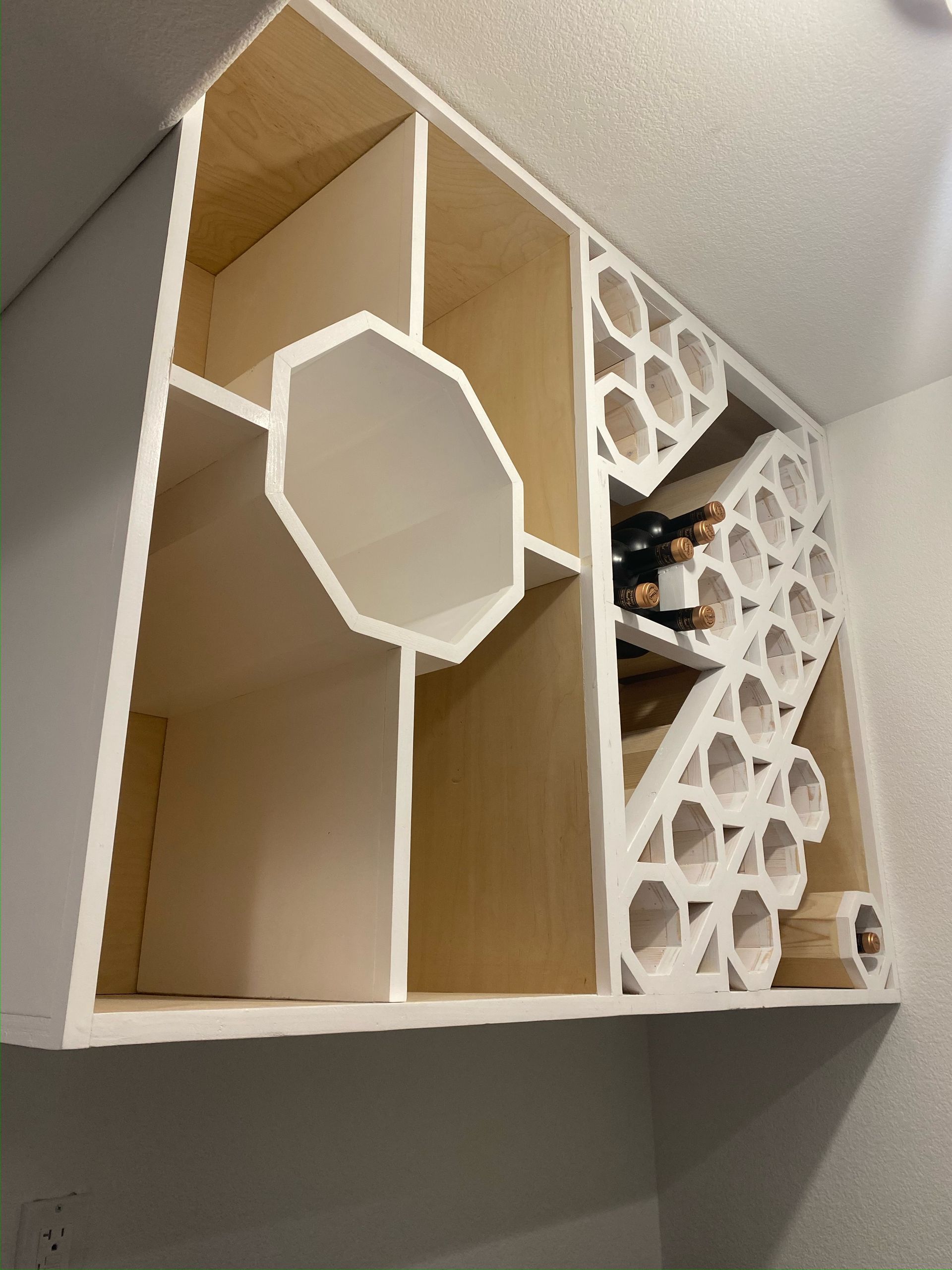 Hexagonal wine rack 