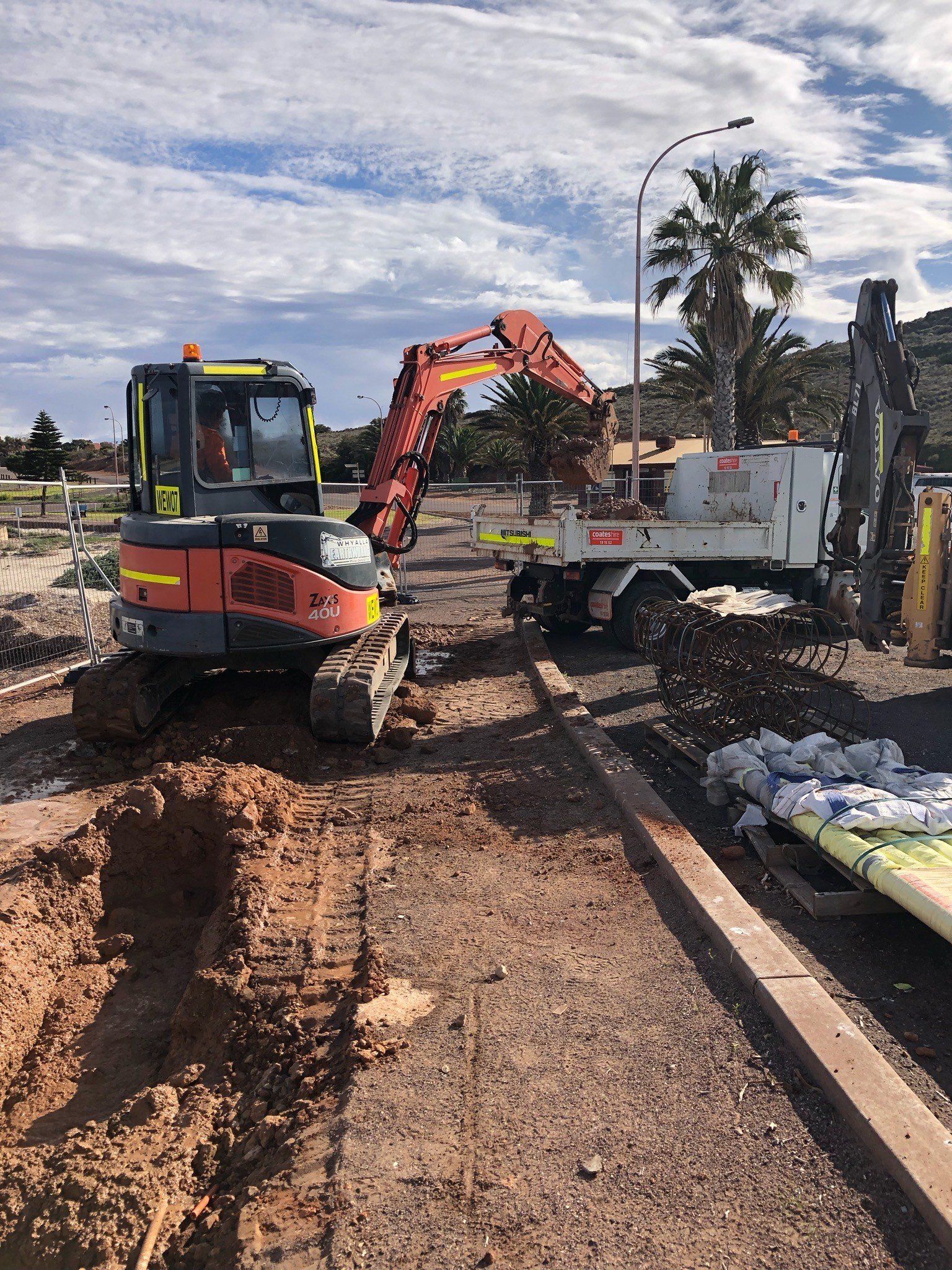 Excavating vehicle