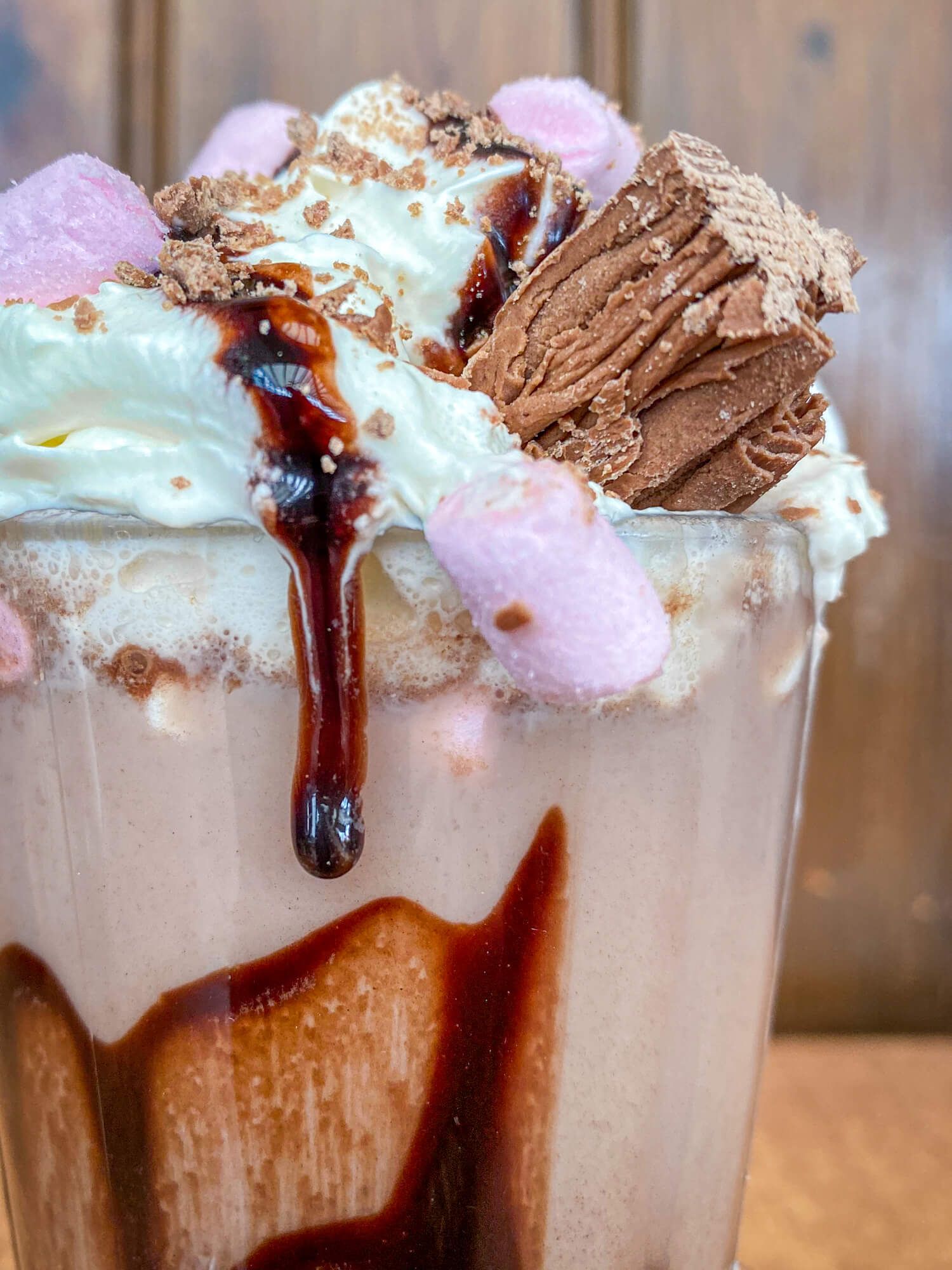 Hot chocolate and marshmallows, served at the Ocean Deck, Sandown, Isle of Wight, photography by MooksGoo