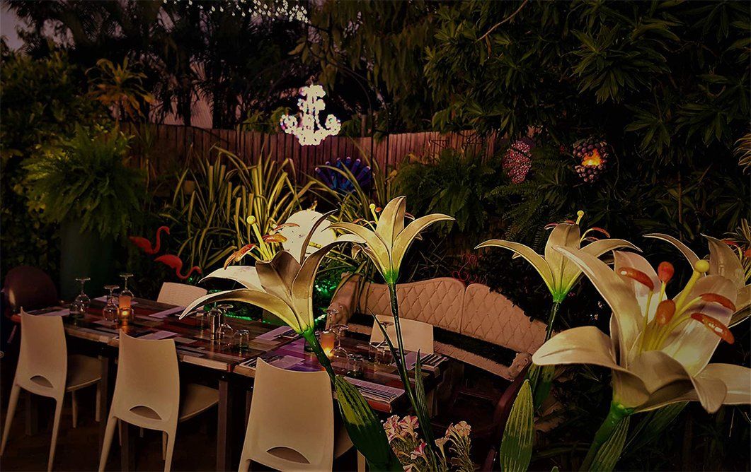 Large Lillies — Restaurant in South Townsville, QLD