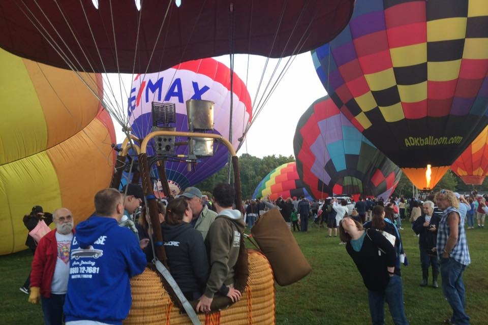 balloons launching