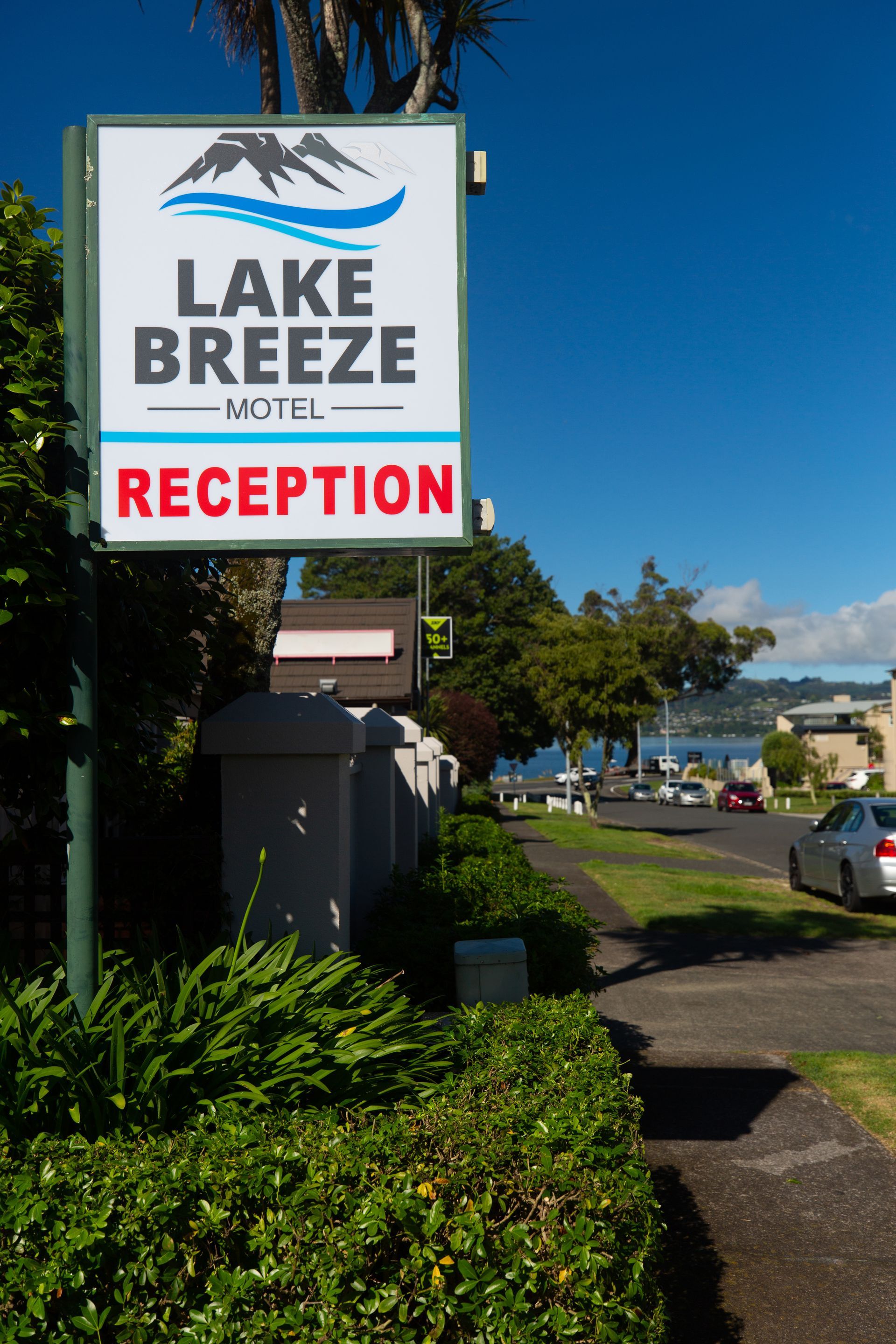 Lake Breeze Motel Taupo