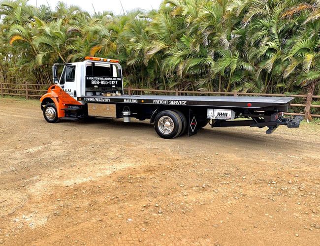 Kauai Towing and Hauling flatbed truck