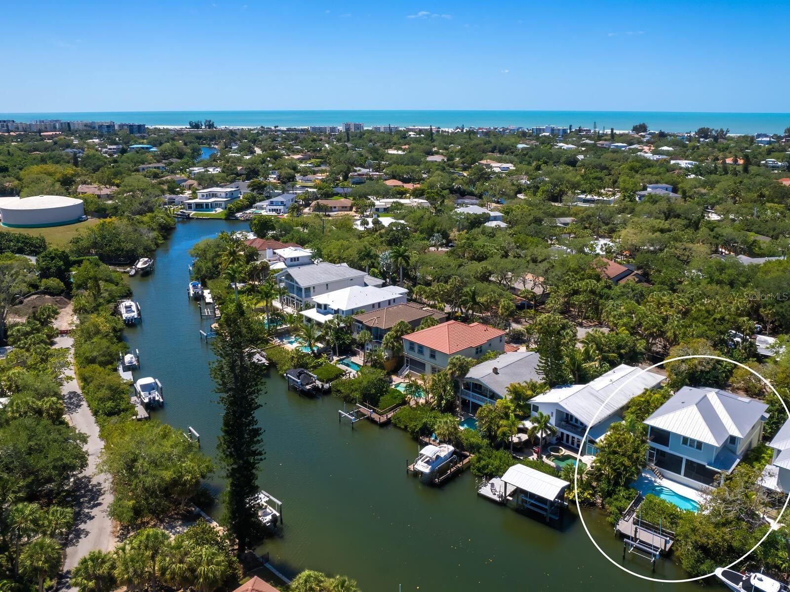 5143 Oxford Drive, Sarasota, FL 34242