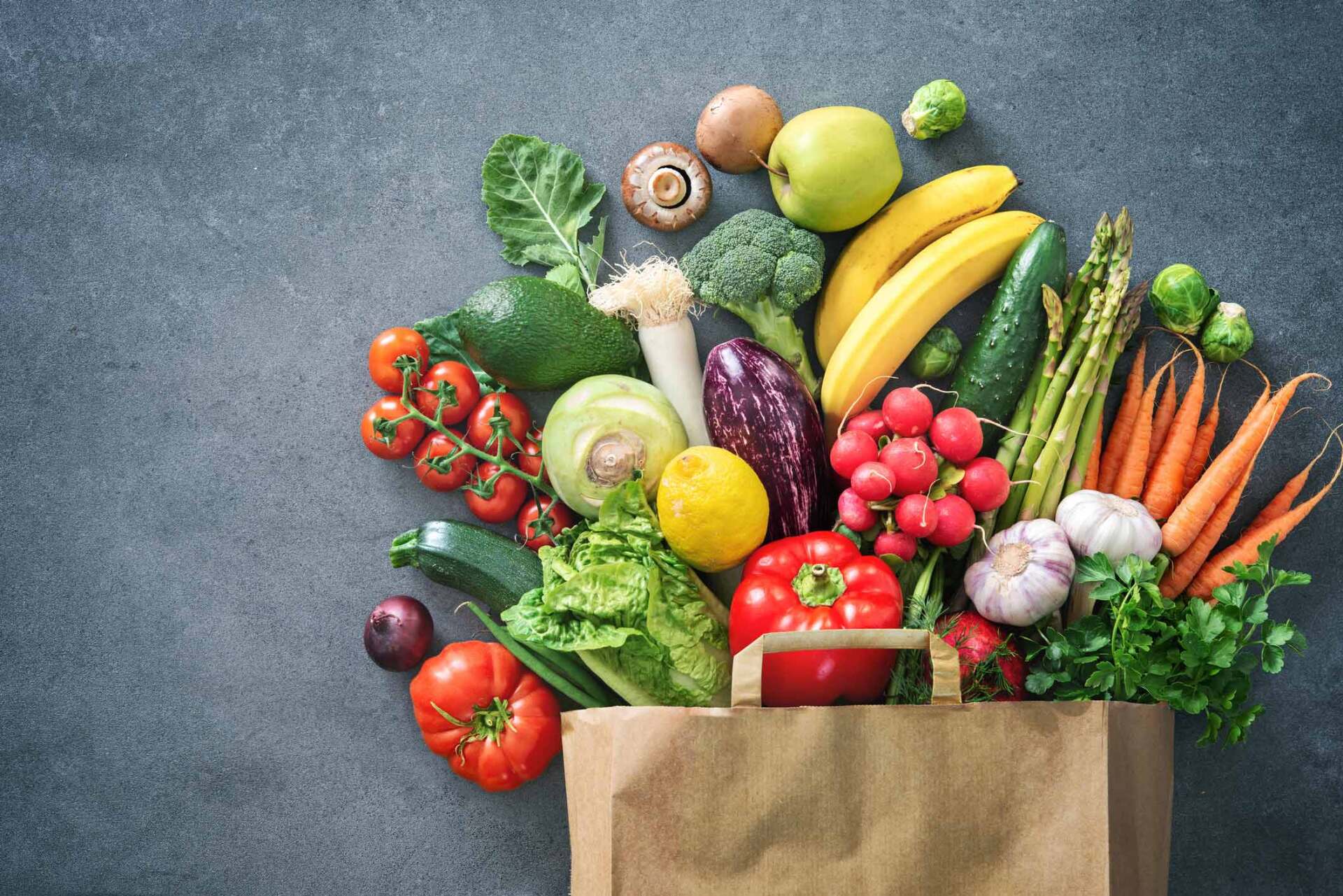 Shopping Bag Full Of Fresh Vegetables And Fruits - Warren, MI - Maple Lane Pest Control