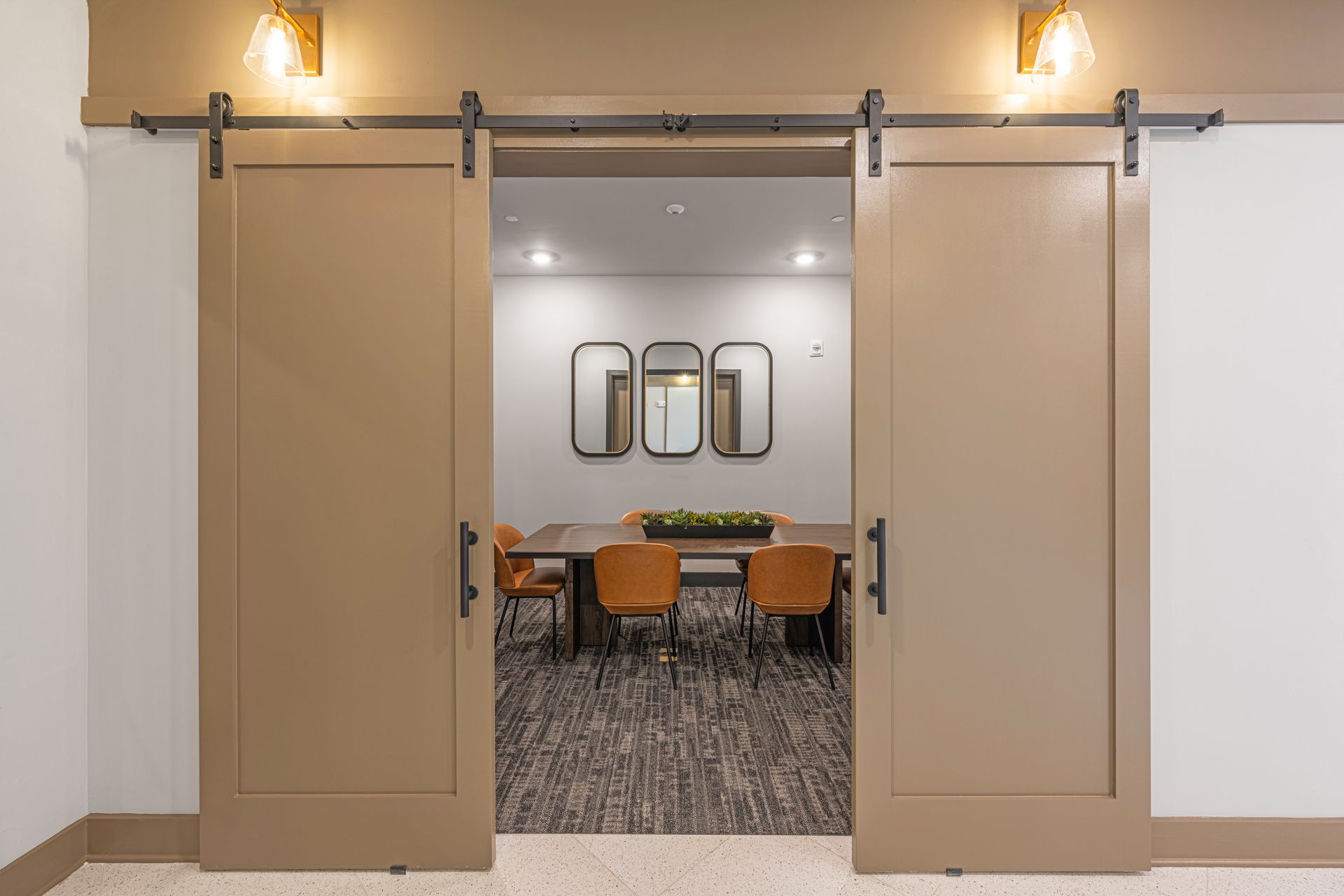 Meeting area at Conclave Sugar Hill. 