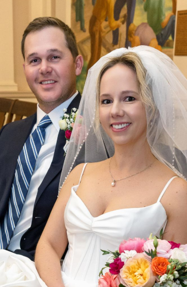 Image of a Happy Couple. Register for Your Wedding at McAdams in Columbia, MO. Call Today.