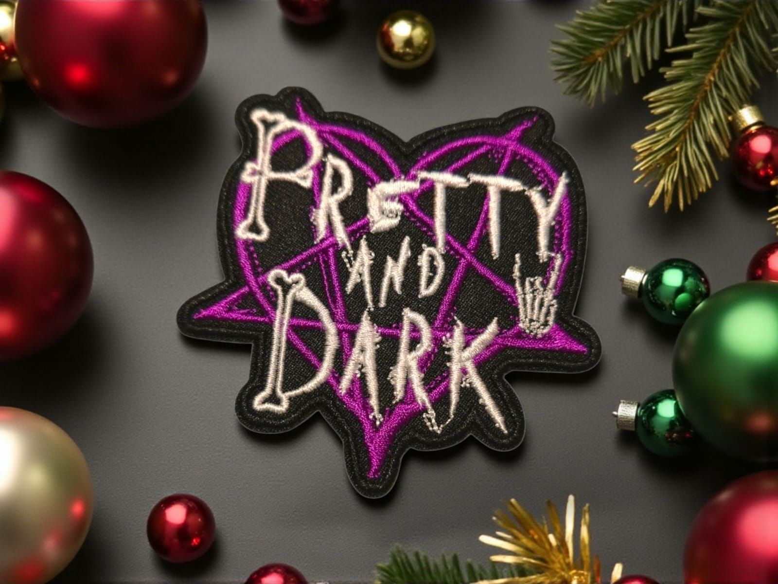 Parche con la inscripción 