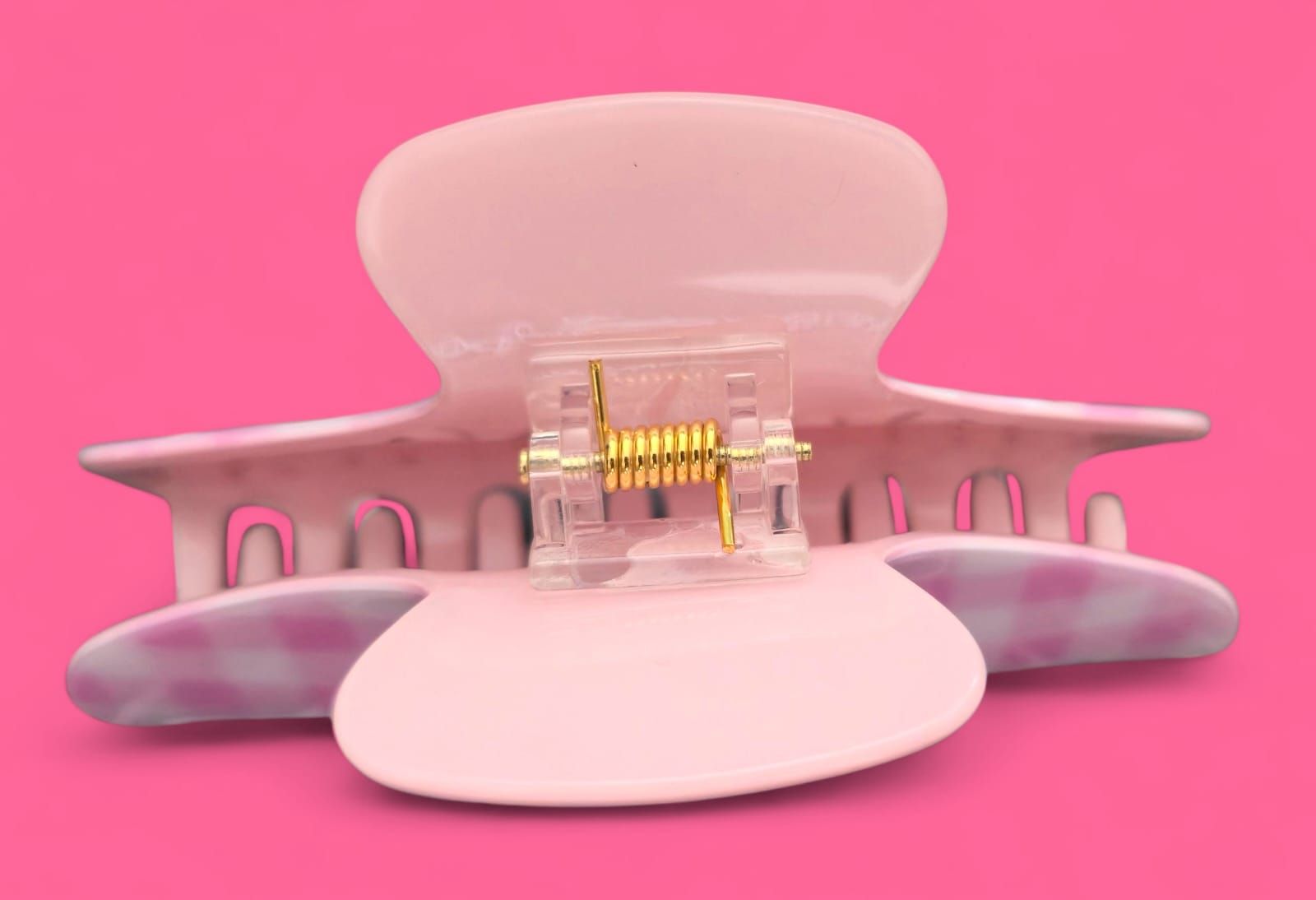 Pinza para el pelo de Hello Kitty con estampado de cuadros vichy rosa y blanco.