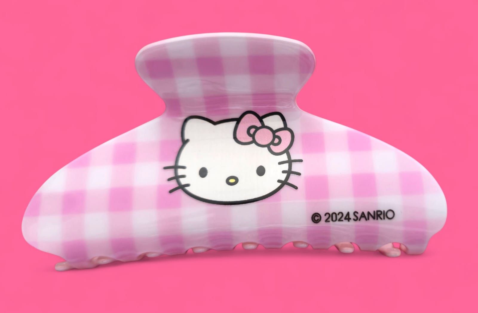 Pinza para el pelo de Hello Kitty con estampado de cuadros vichy rosa y blanco.