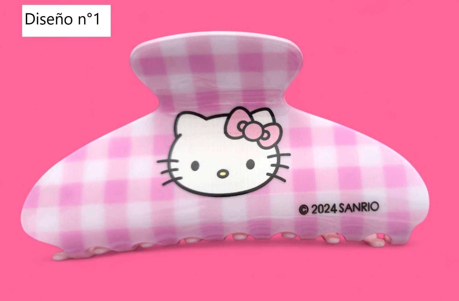 Pinza para el pelo de Hello Kitty en cuadros vichy rosas con logotipo y texto.