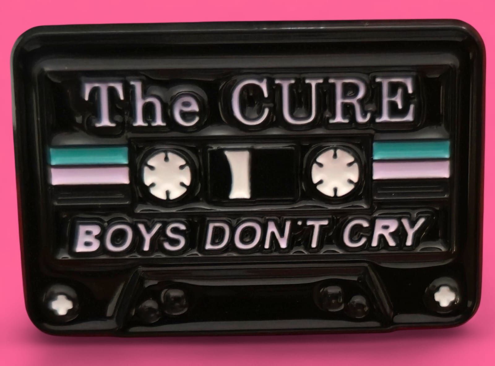 Pin con forma de cassette de