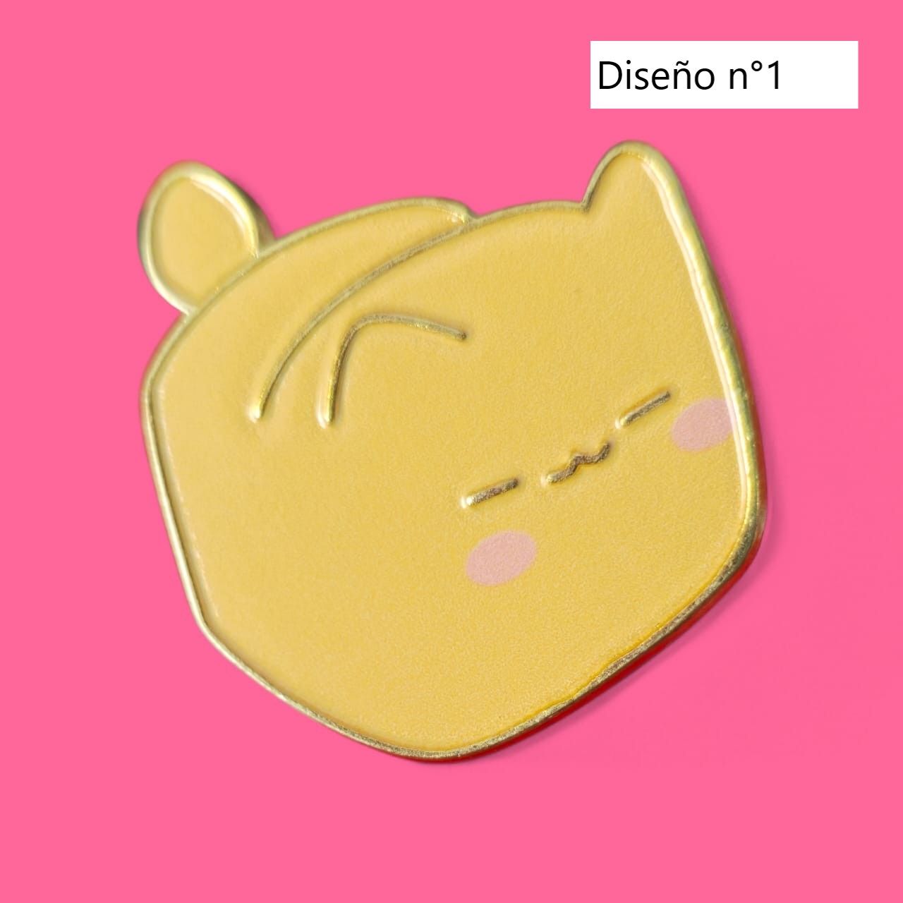 Pines de gatos naranjos