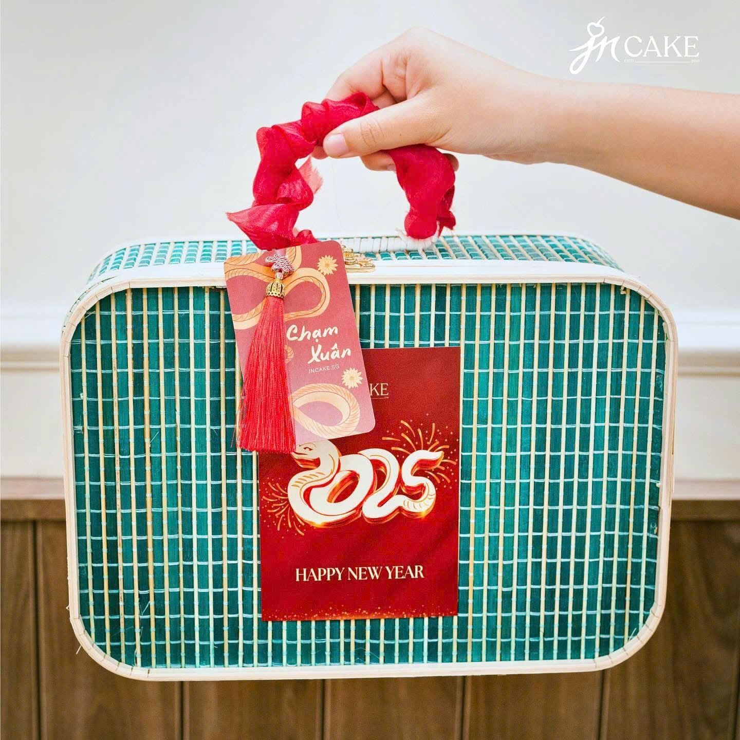 Handwoven Stylish Carrying Case