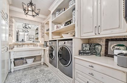Weckwerth Cabinets