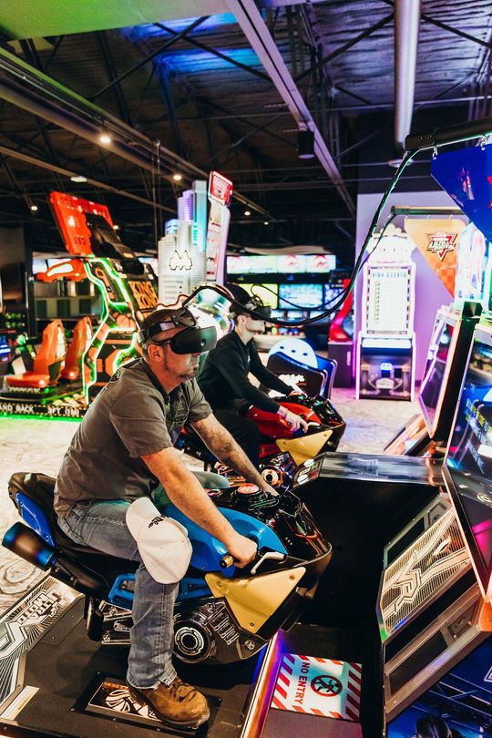 Strikers Bowling, Gaming & Dining in Jefferson City, MO