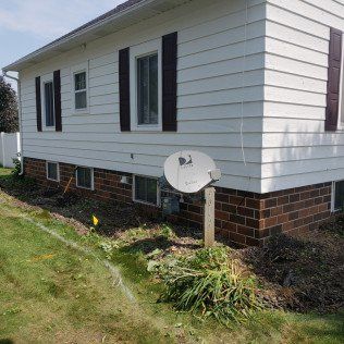 Lawn Maintenance – Rochester, MN – Advanced Lawn Services