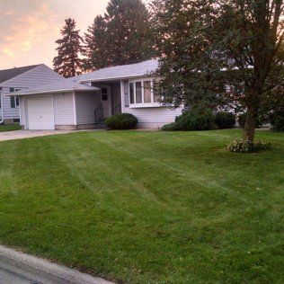 Lawn Mowing Contractor – Rochester, MN – Advanced Lawn Services