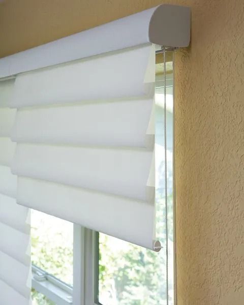 Vignette shade at halfway position