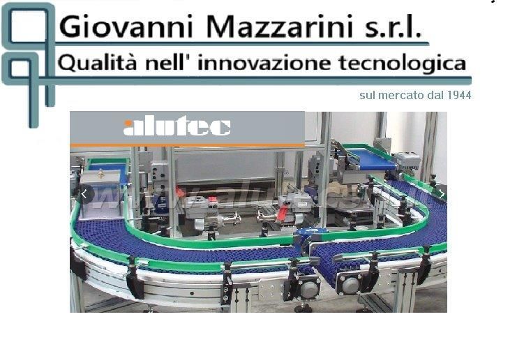 Linea di produzione automatizzata, logo Giovanni Mazzarini srl, nastro trasportatore con bottiglie.