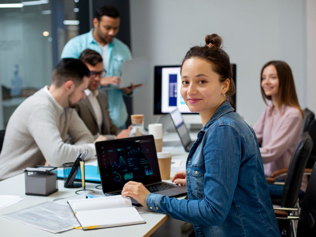 A cybersecurity team offers 24/7 support for a clinic's healthcare IT outsourcing needs.