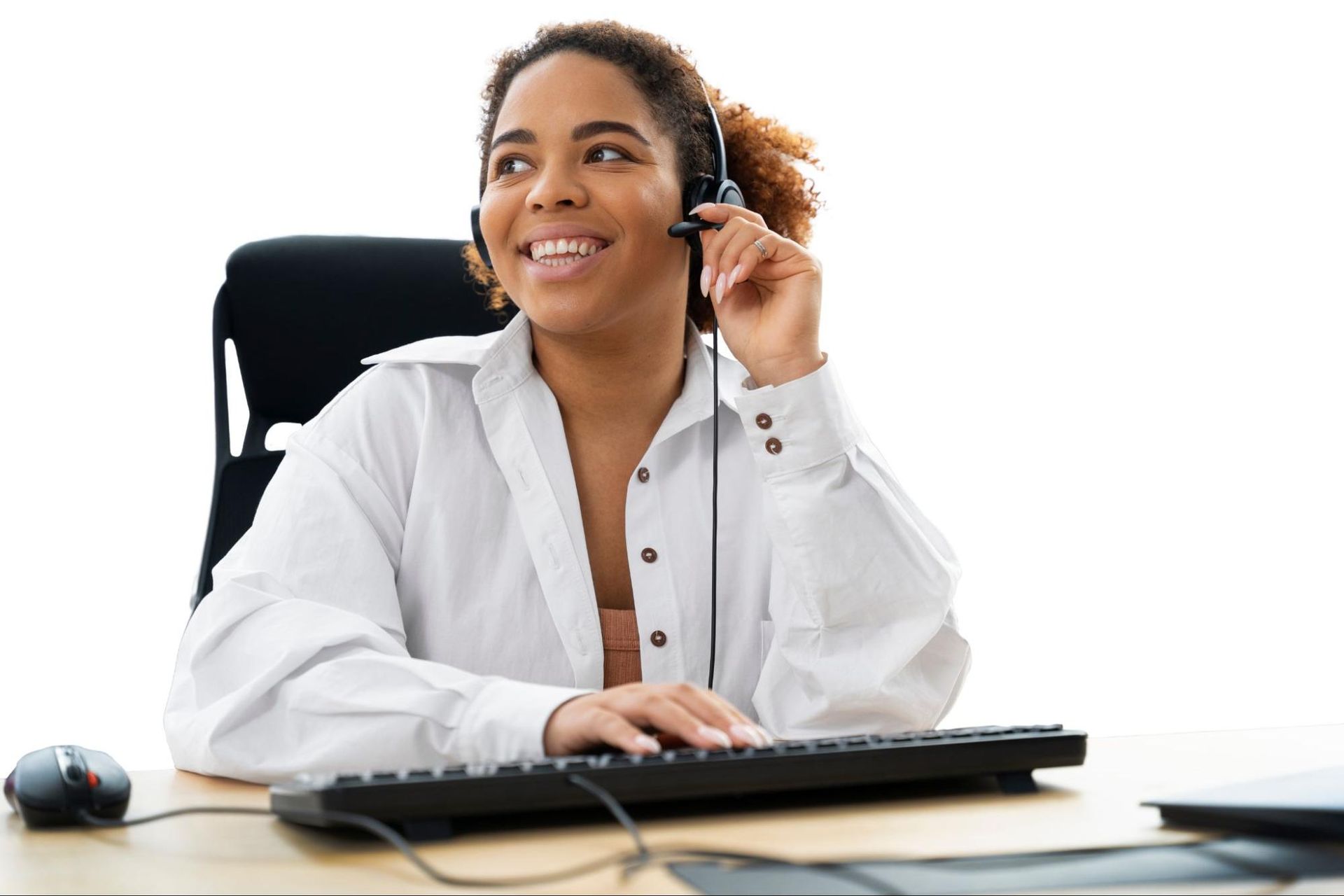 After their organization switched to VoIP, a customer support representative enjoys clearer call quality and better connections.
