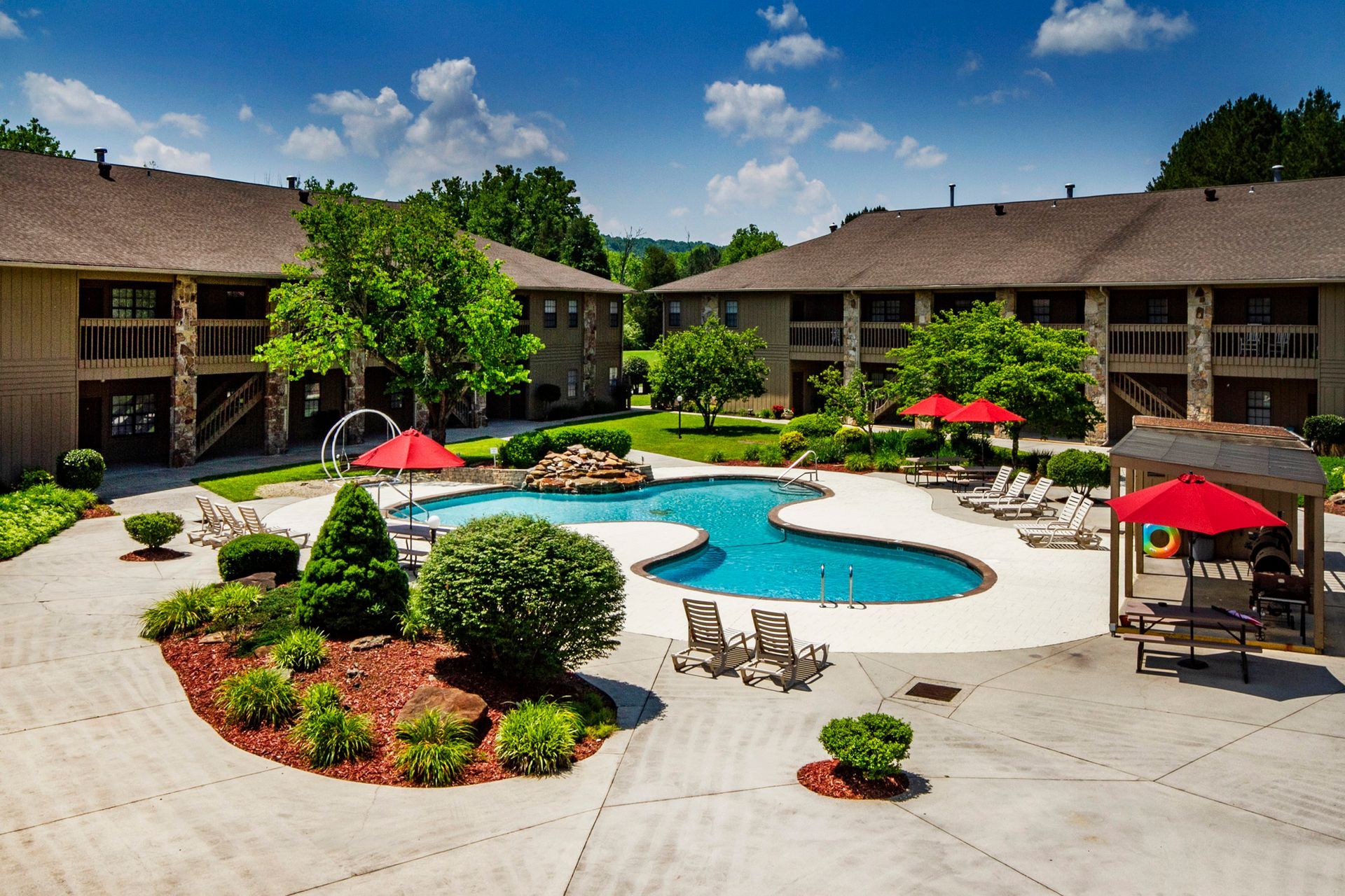 apartments oak ridge exterior