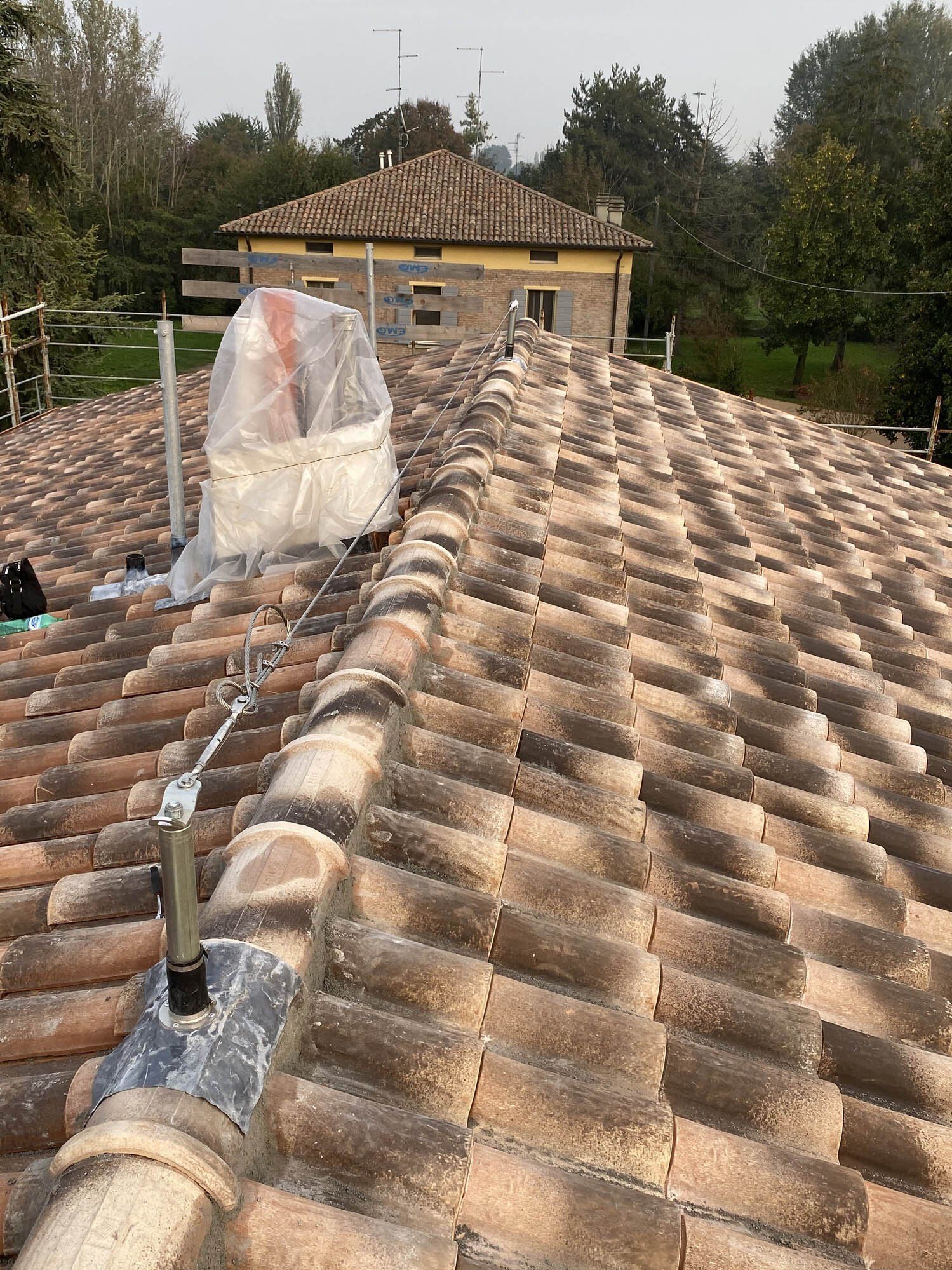 Linee vitae e posa tegole