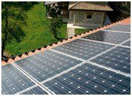 pannelli solari installati su tetto