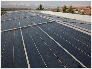 tetto di colore scuro