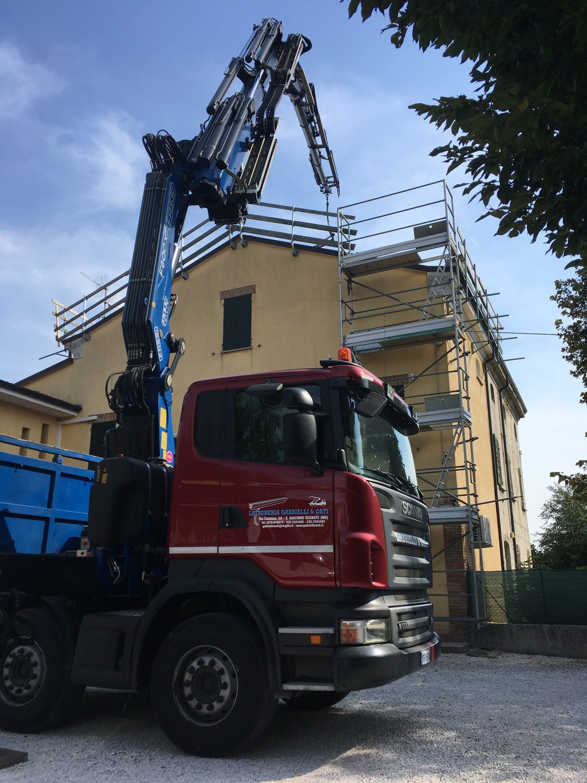 Autogru per trasporto in quota