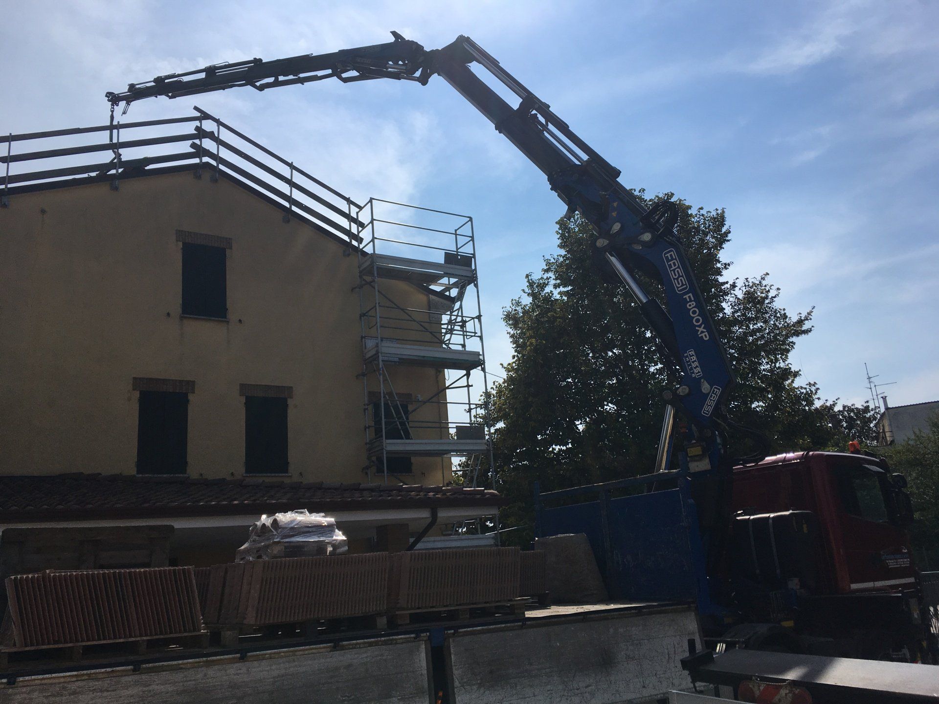 Nuova copertura in tegole e cemento