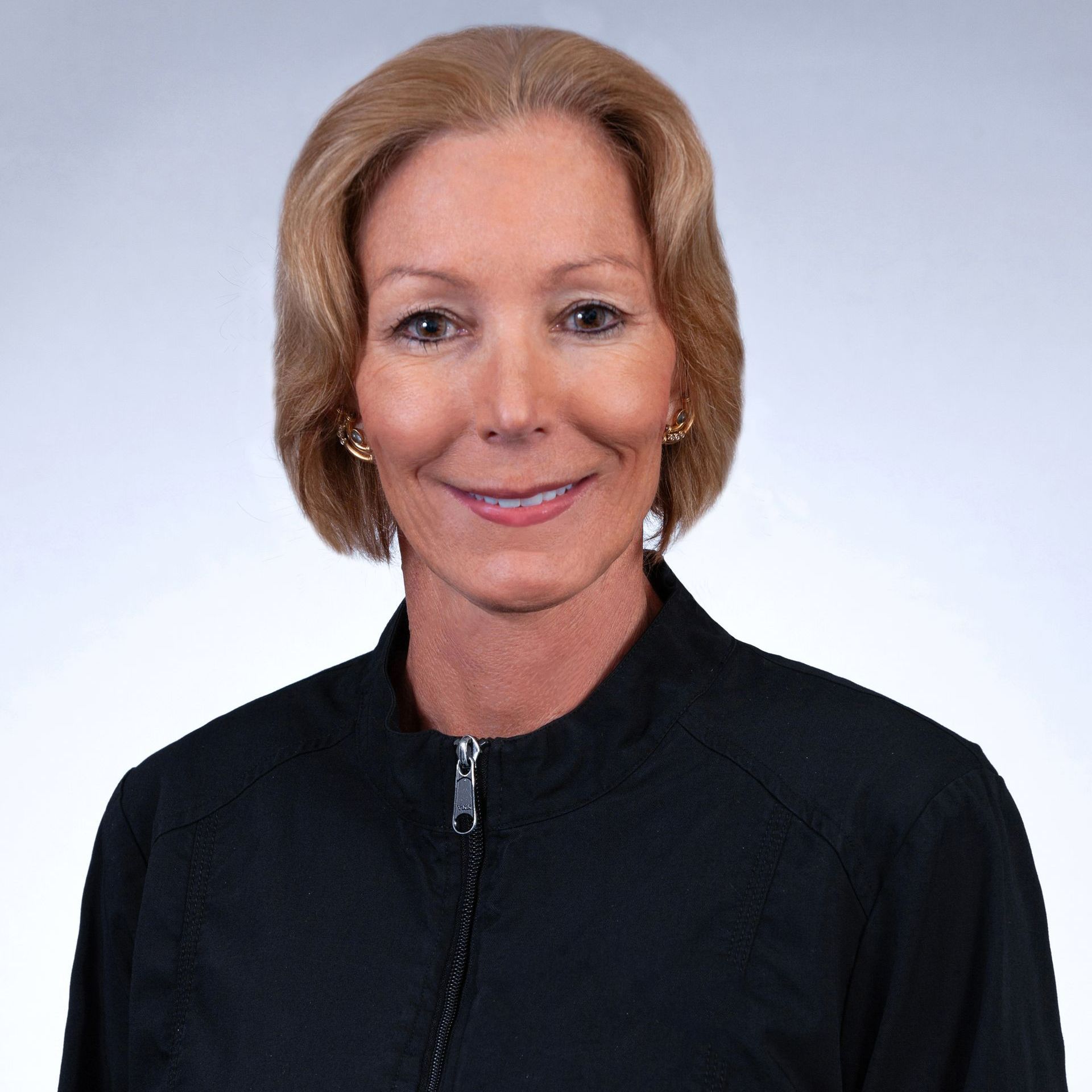 Linda, CRDH BS — Venice, FL — Davis & Beyer Dental Health Professionals