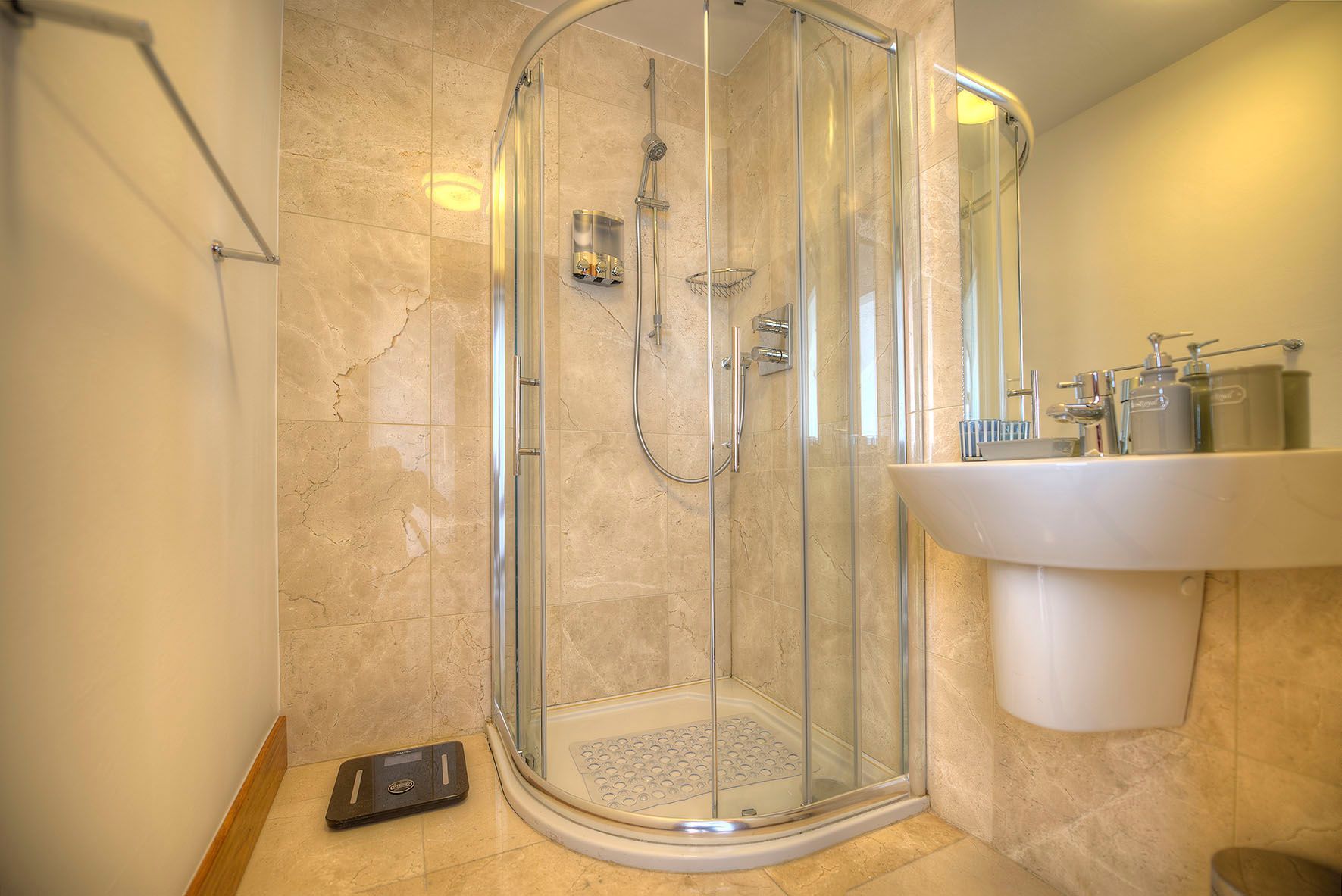 Tur An Tsaile Apartments Ensuite Bathroom