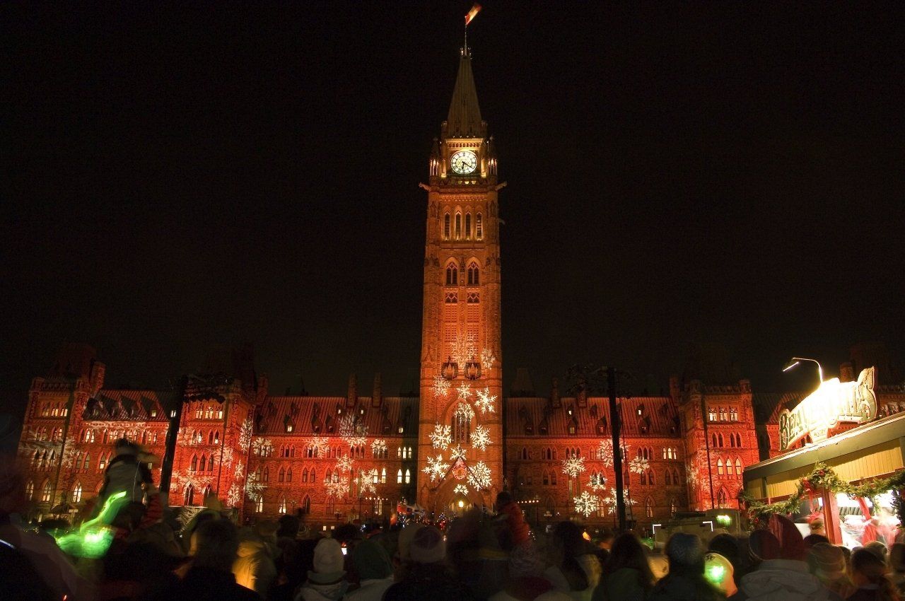 Parliament Hill Christmas Lights - Ottawa Tourism