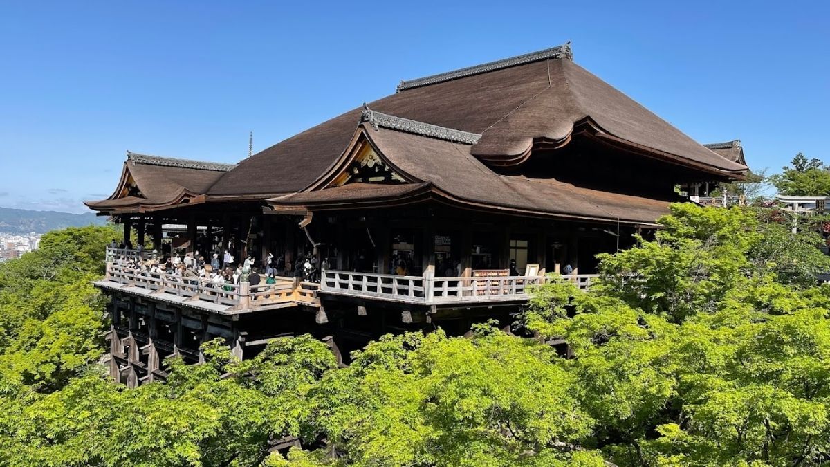 Kiyomizu-dera Temple