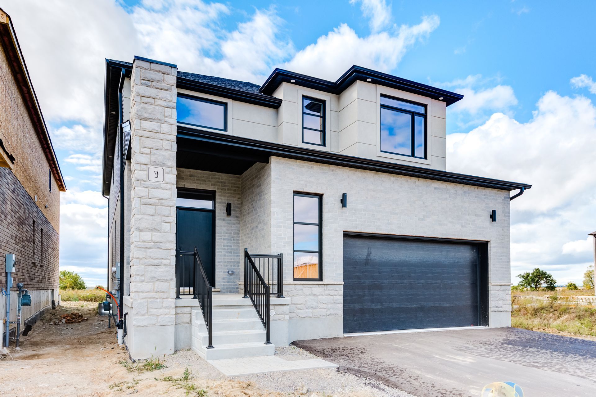 3 Munn Crescent in Paris, Ontario