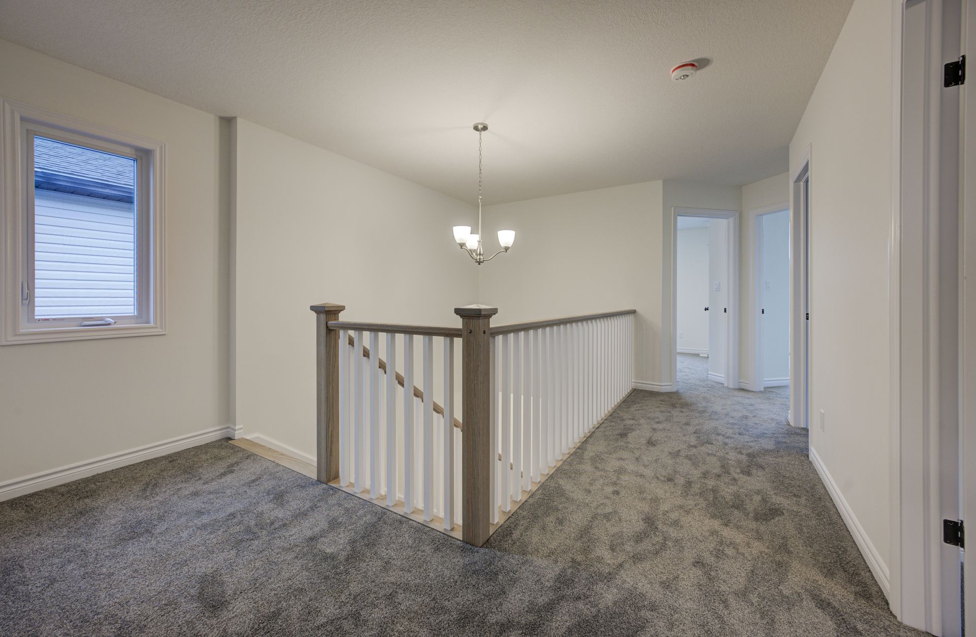 Move-in ready single detached home - 349 Bradshaw Drive, Stratford