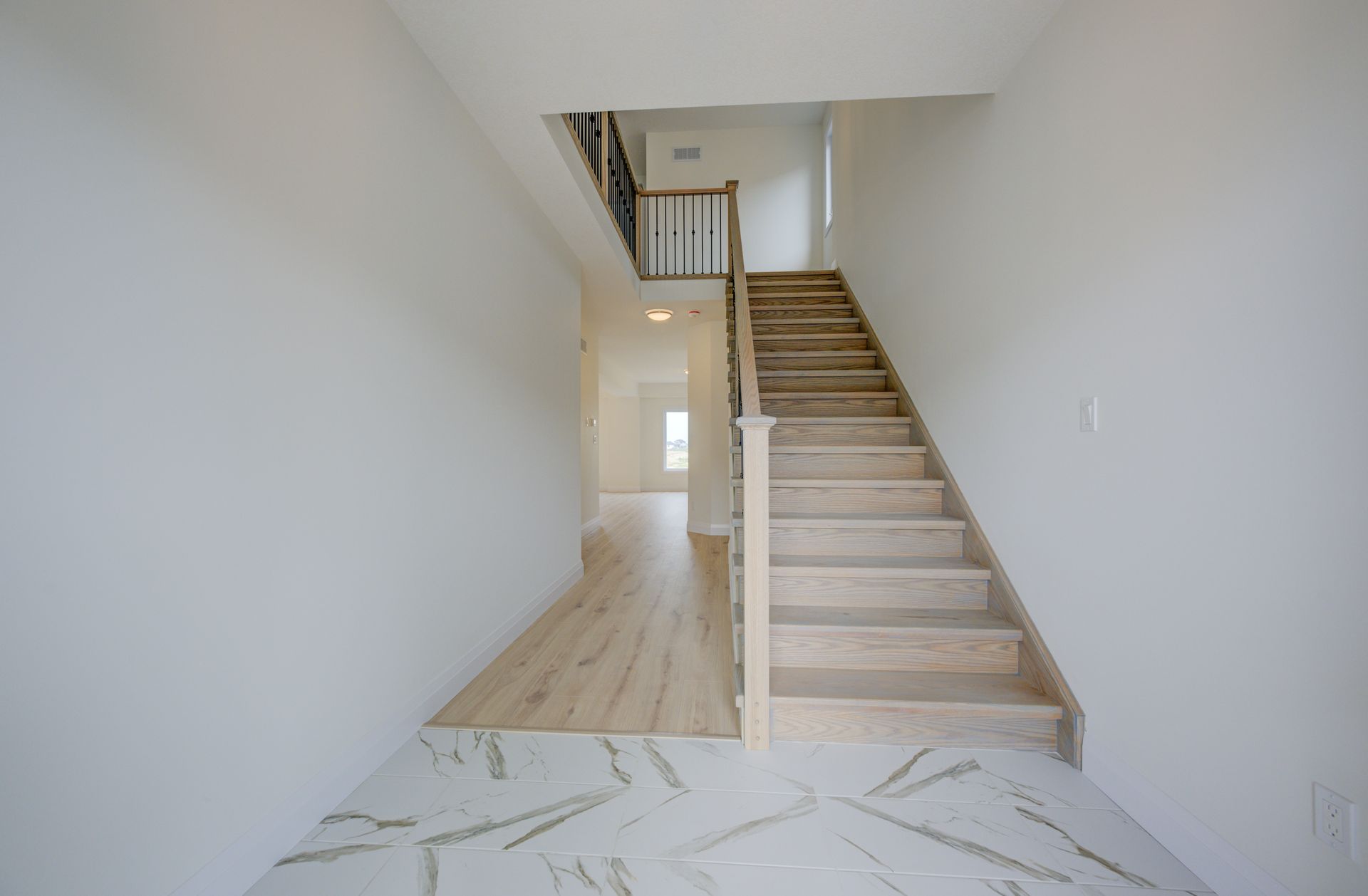 Move-in ready single detached home in Stratford, ON - 345 Bradshaw Drive