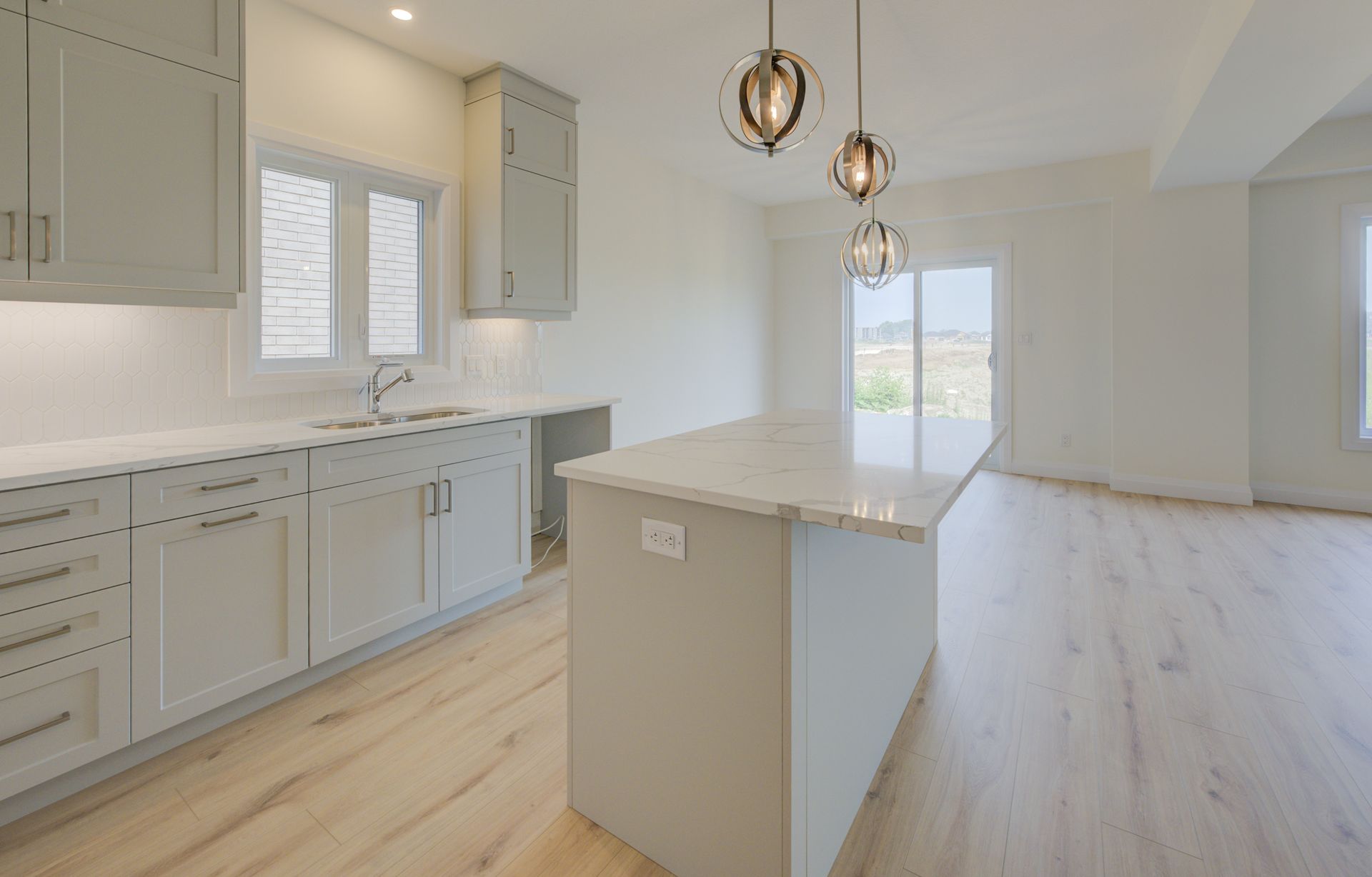 Move-in ready single detached home in Stratford, ON - 345 Bradshaw Drive