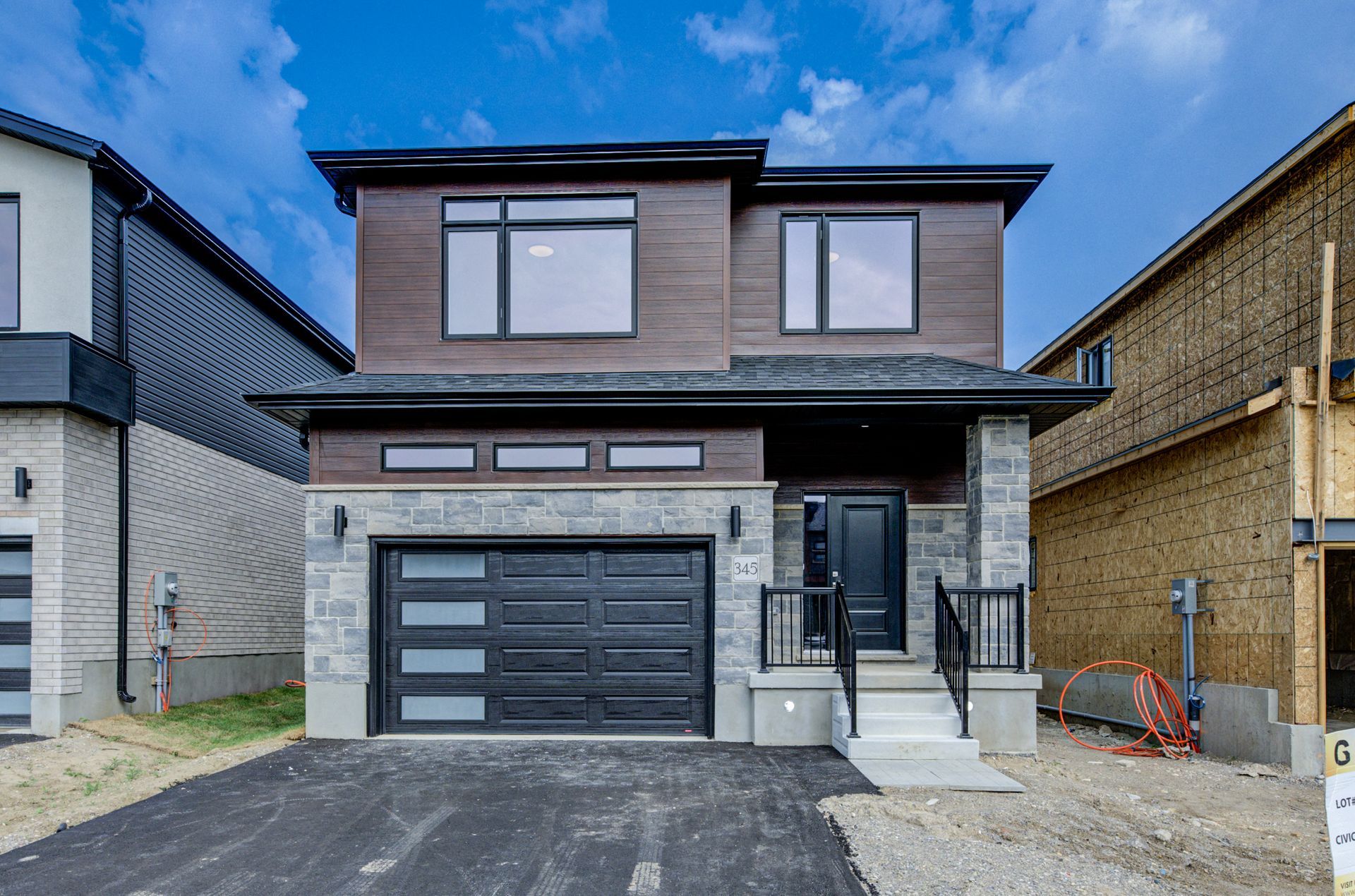 Move-in ready single detached home in Stratford, ON - 345 Bradshaw Drive