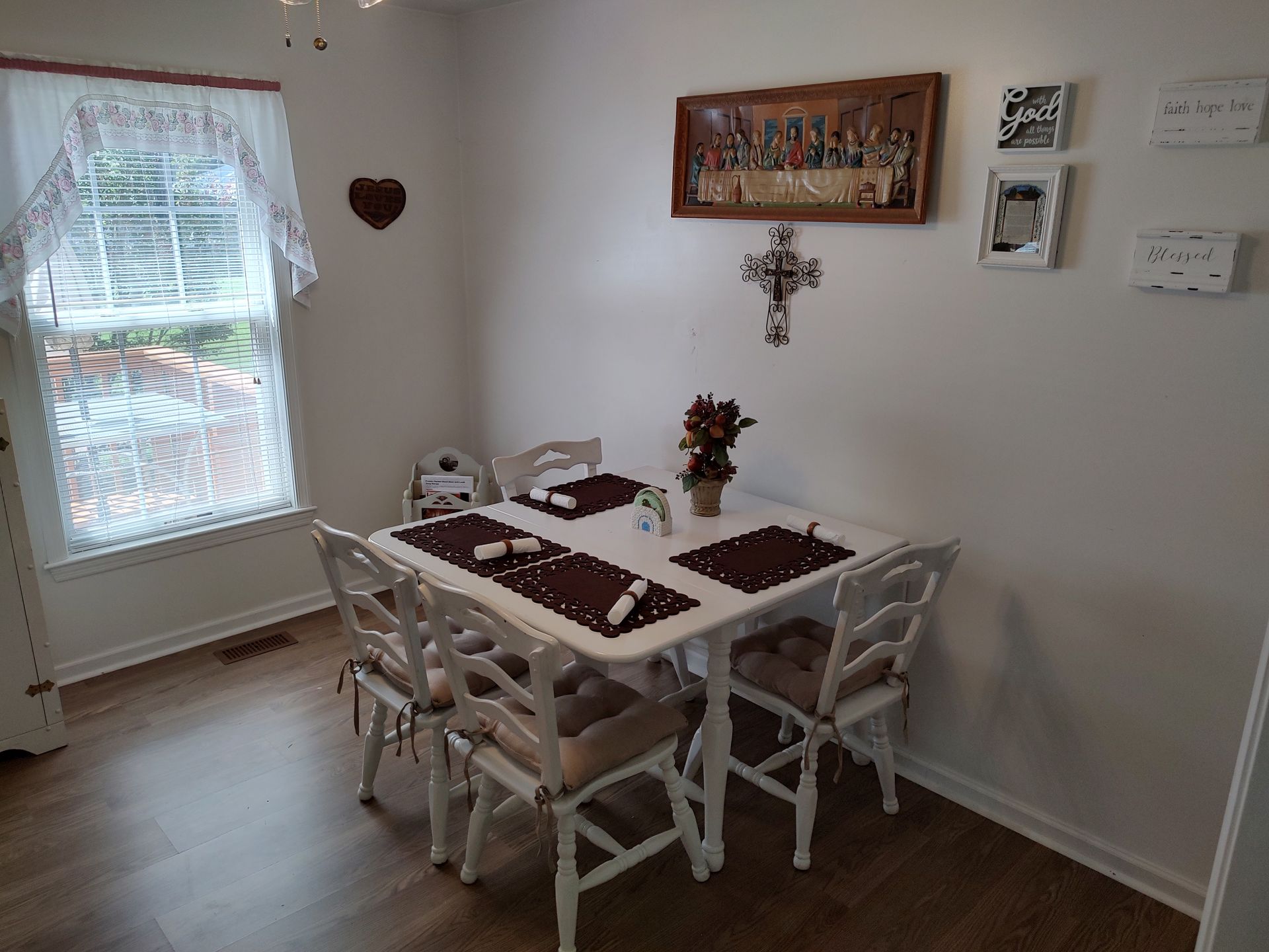 Dining area in the kitchen