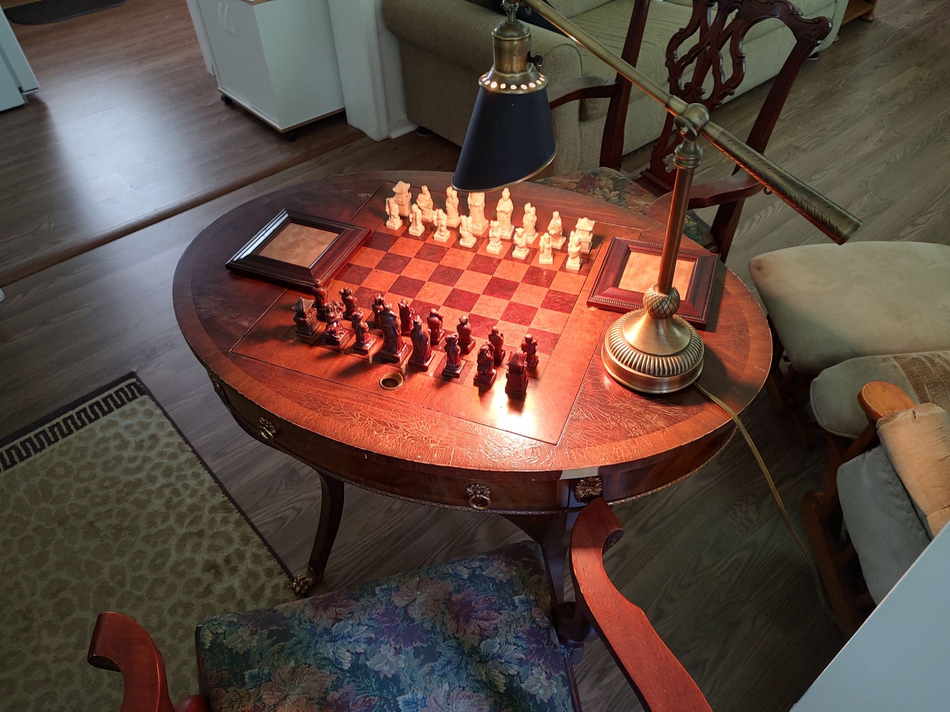 Chess/checker table