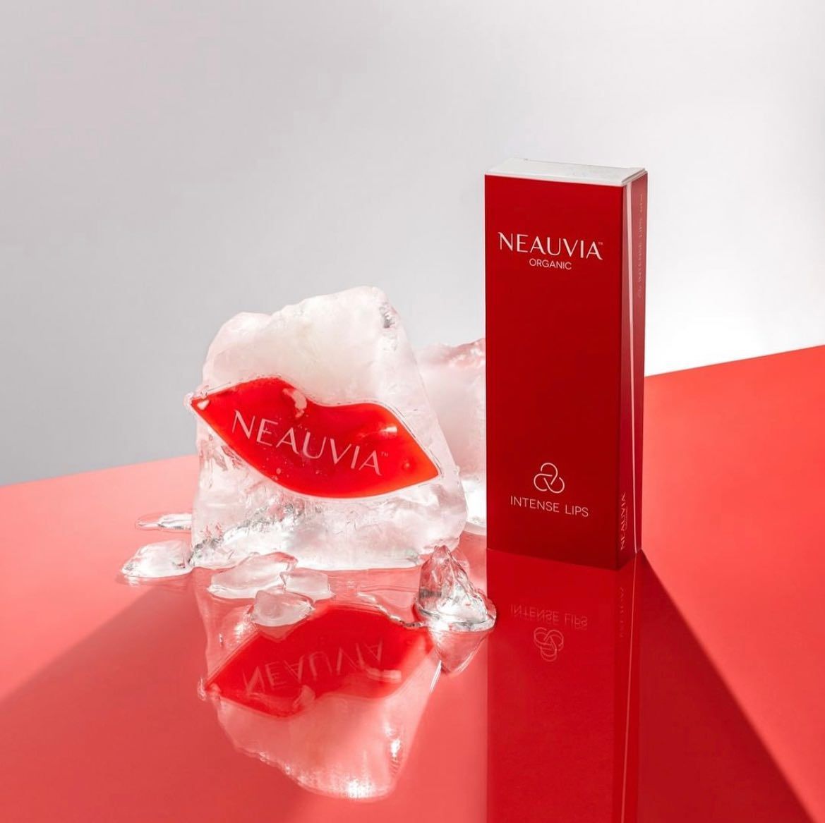 Aumento de Labios con Acido Hialurónico, caja con producto de Neauvia Intense Lips
