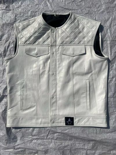 Black Iron & Pine Riding Vest All White