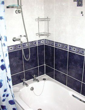 tile cutting - brighton - sussex property services - bathroom tiles