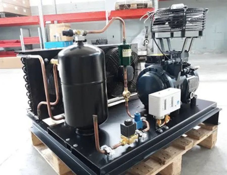 unità condensatrice completa di compressori