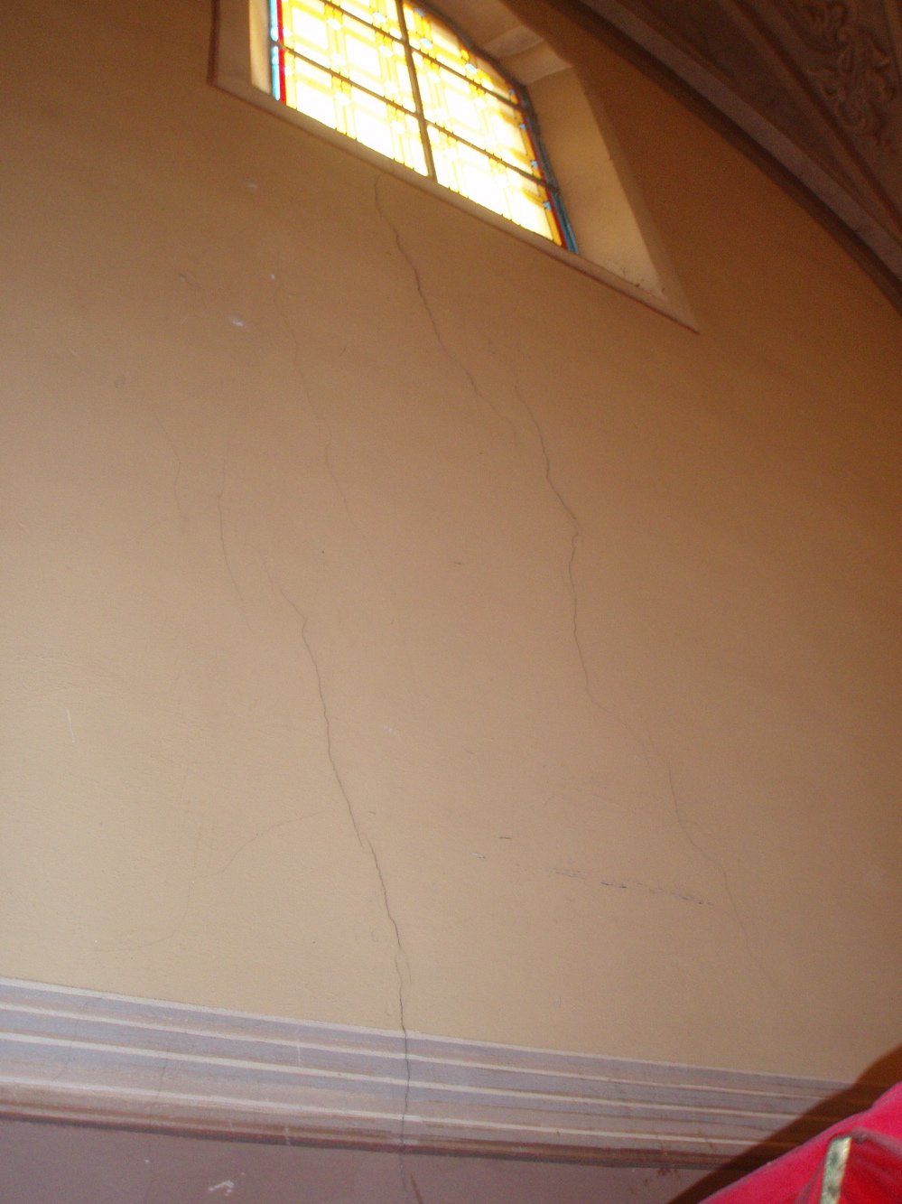 Internal injury on the north wall of the choir area
