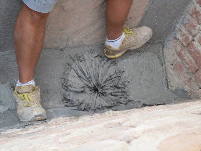 realization of XJoint connectors for connecting reinforcement fibers to the masonry