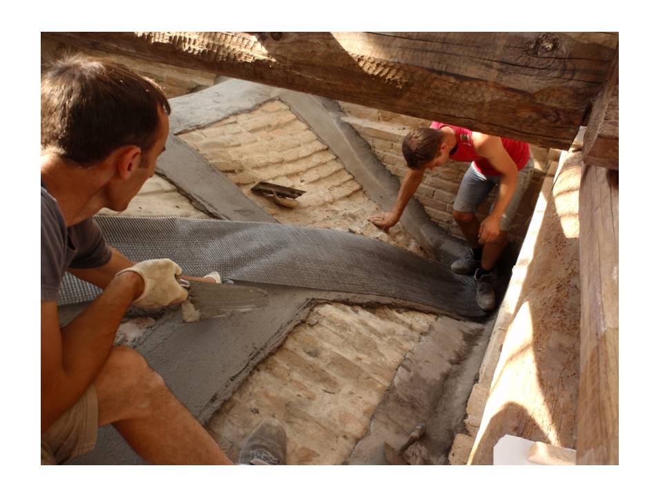 laying PBO fibers for vault consolidation with the FRCM system